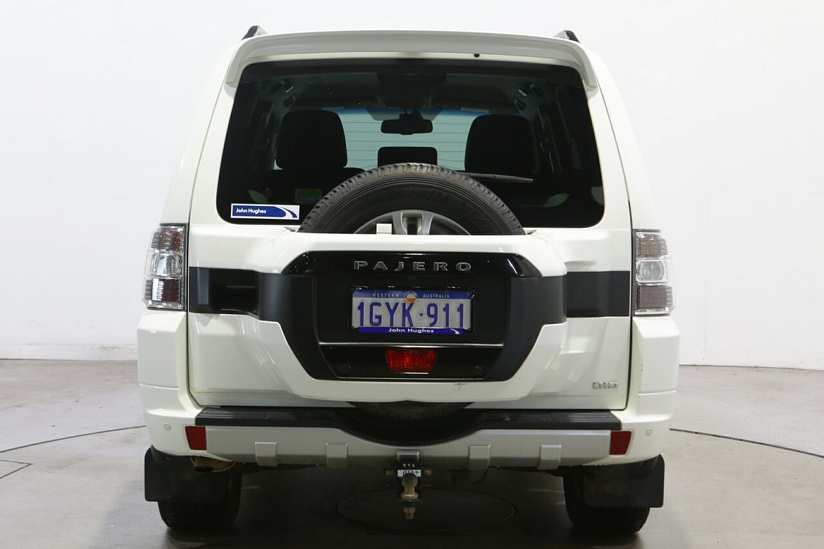 2019 Mitsubishi Pajero GLS NX