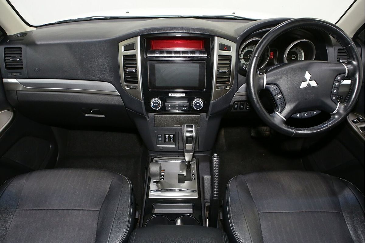 2019 Mitsubishi Pajero GLS NX