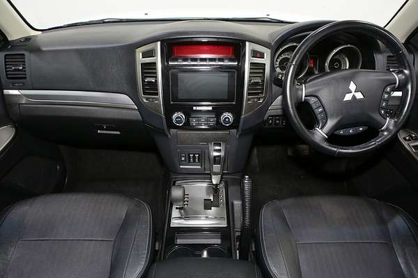 2019 Mitsubishi Pajero GLS NX