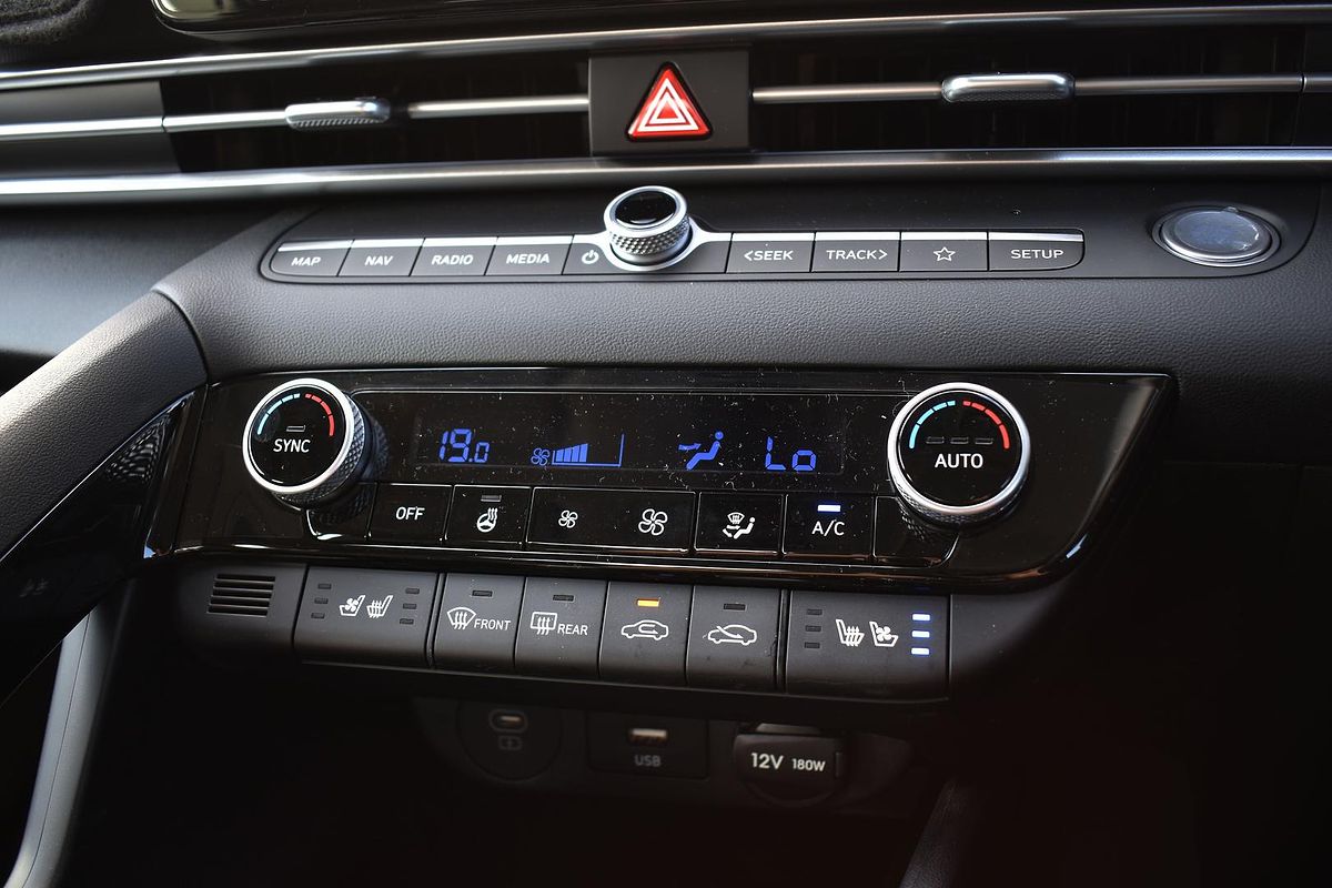 2025 Hyundai i30 Premium CN7.V2