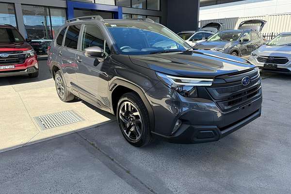 2025 Subaru Forester Premium S6