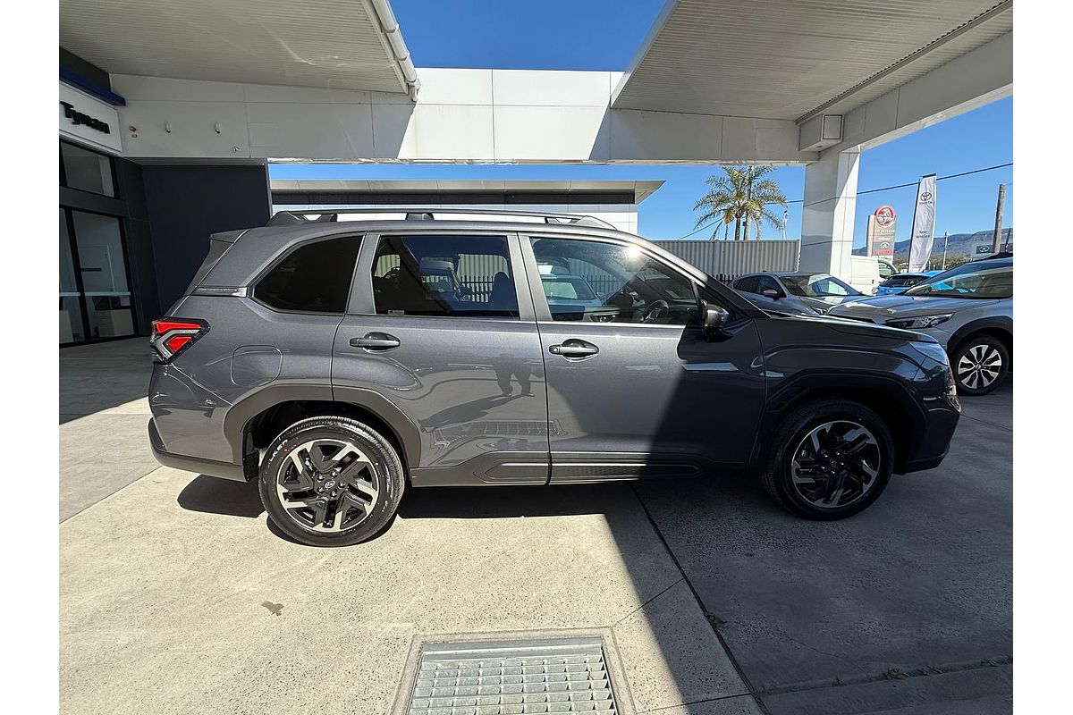 2025 Subaru Forester Premium S6