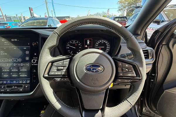 2025 Subaru Forester Premium S6