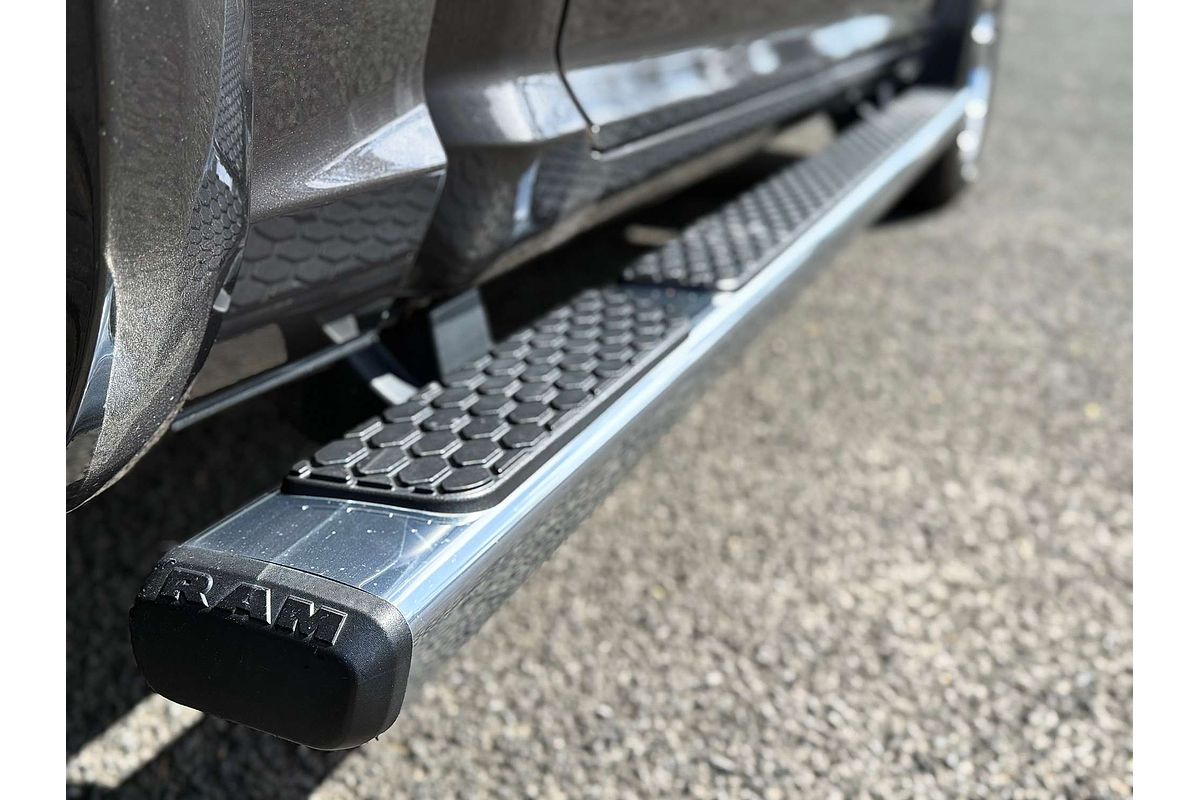 2019 RAM 1500 Laramie DS 4X4 SWB