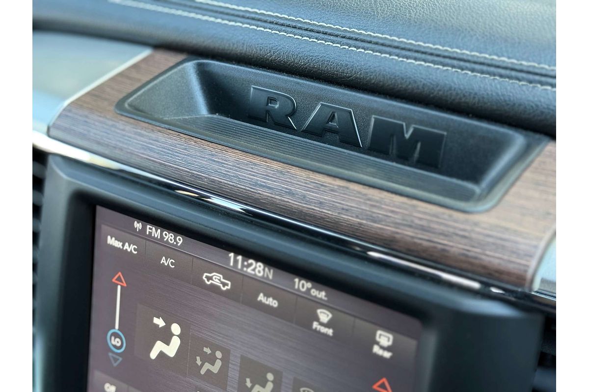 2019 RAM 1500 Laramie DS 4X4 SWB