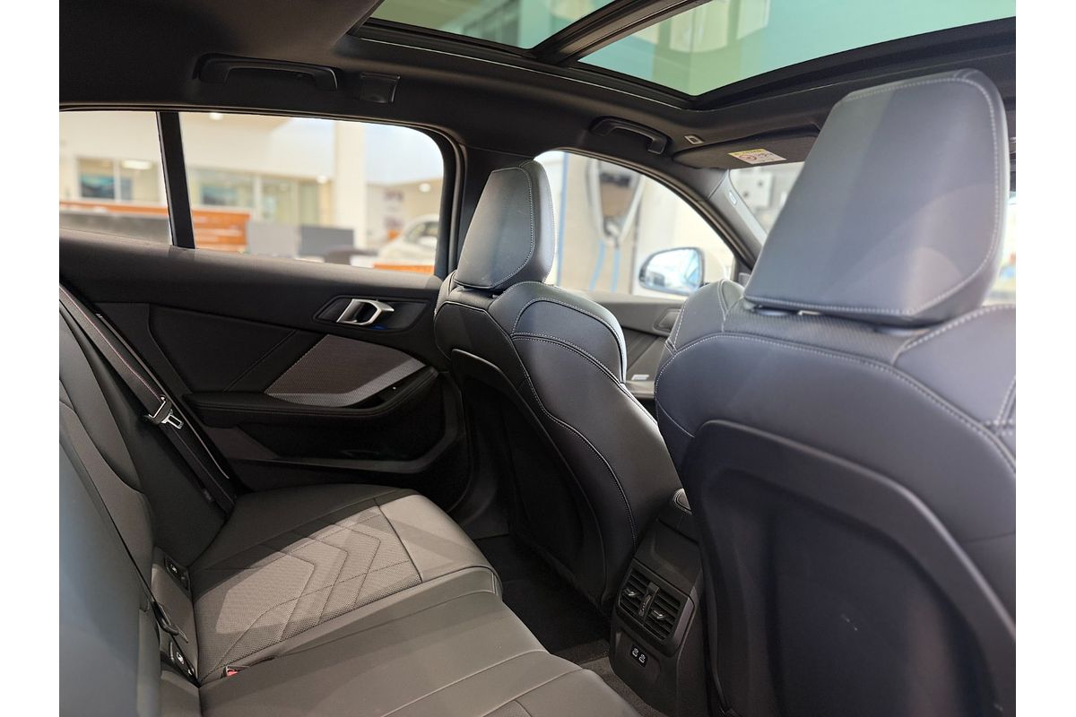 2024 BMW 1 Series 118 M Sport F70