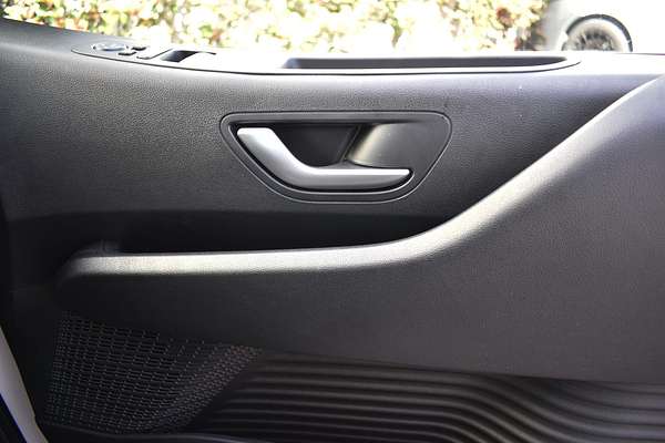 2025 Hyundai STARIA LOAD US4.V3