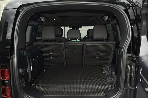 2025 Land Rover Defender 110 D350 X-Dynamic HSE L663