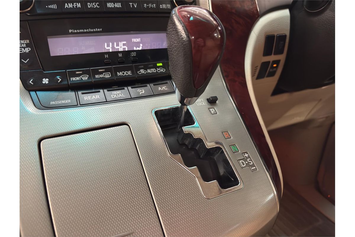 2010 Toyota Alphard 350G Welcab
