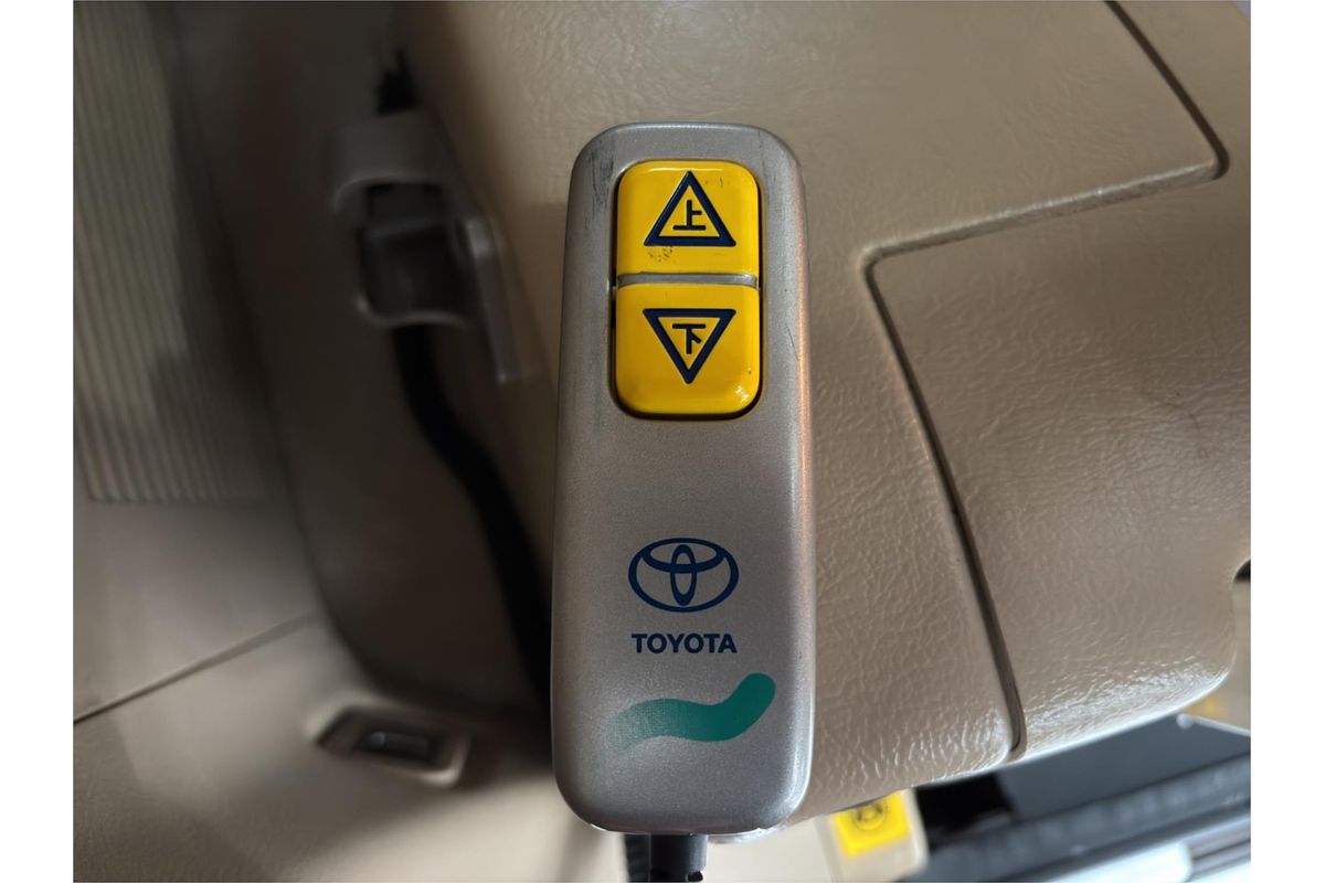2010 Toyota Alphard 350G Welcab