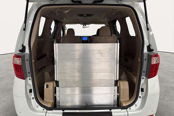 2010 Toyota Alphard 350G Welcab
