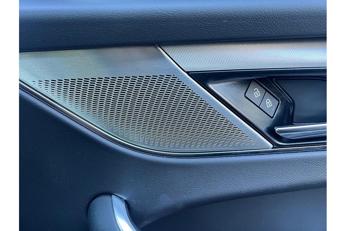 2023 Jaguar F-PACE P250 R-Dynamic S X761