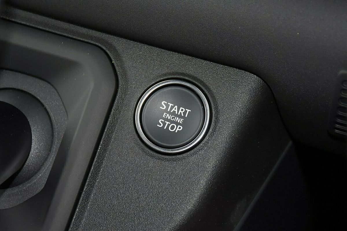 2025 Land Rover Defender 130 P400 X-Dynamic SE L663