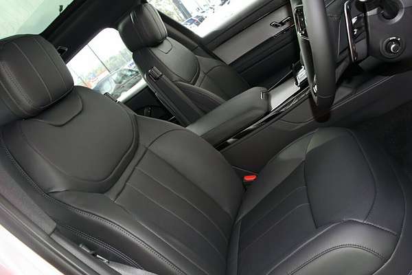 2025 Land Rover Range Rover Sport D250 Dynamic SE L461