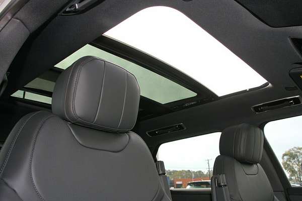 2025 Land Rover Range Rover Sport D250 Dynamic SE L461