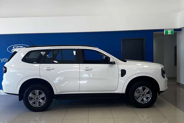 2025 Ford Everest Ambiente  2.0L