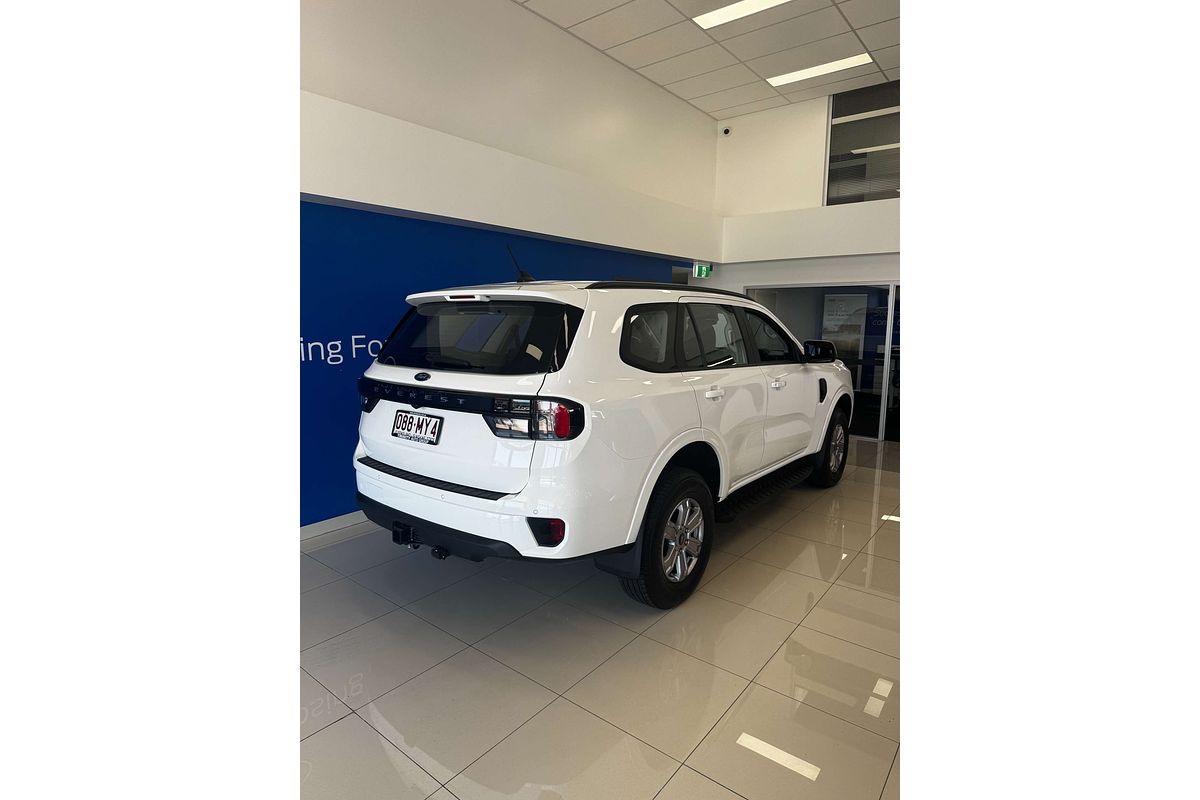 2025 Ford Everest Ambiente  2.0L