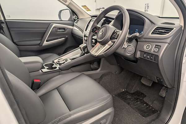 2025 Mitsubishi Pajero Sport Exceed QG