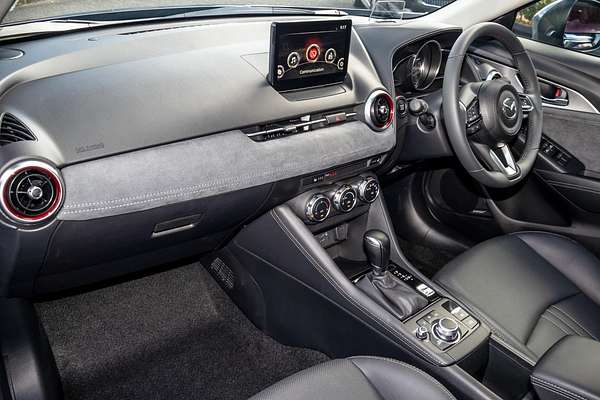 2025 Mazda CX-3 G20 Akari DK