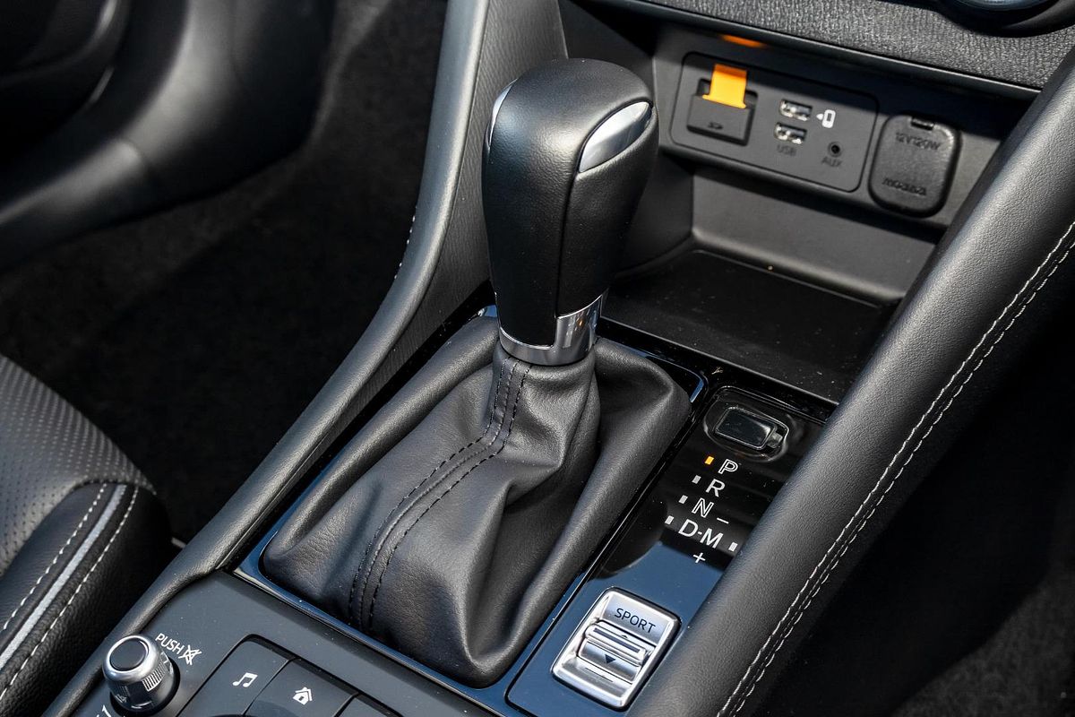 2025 Mazda CX-3 G20 Akari DK