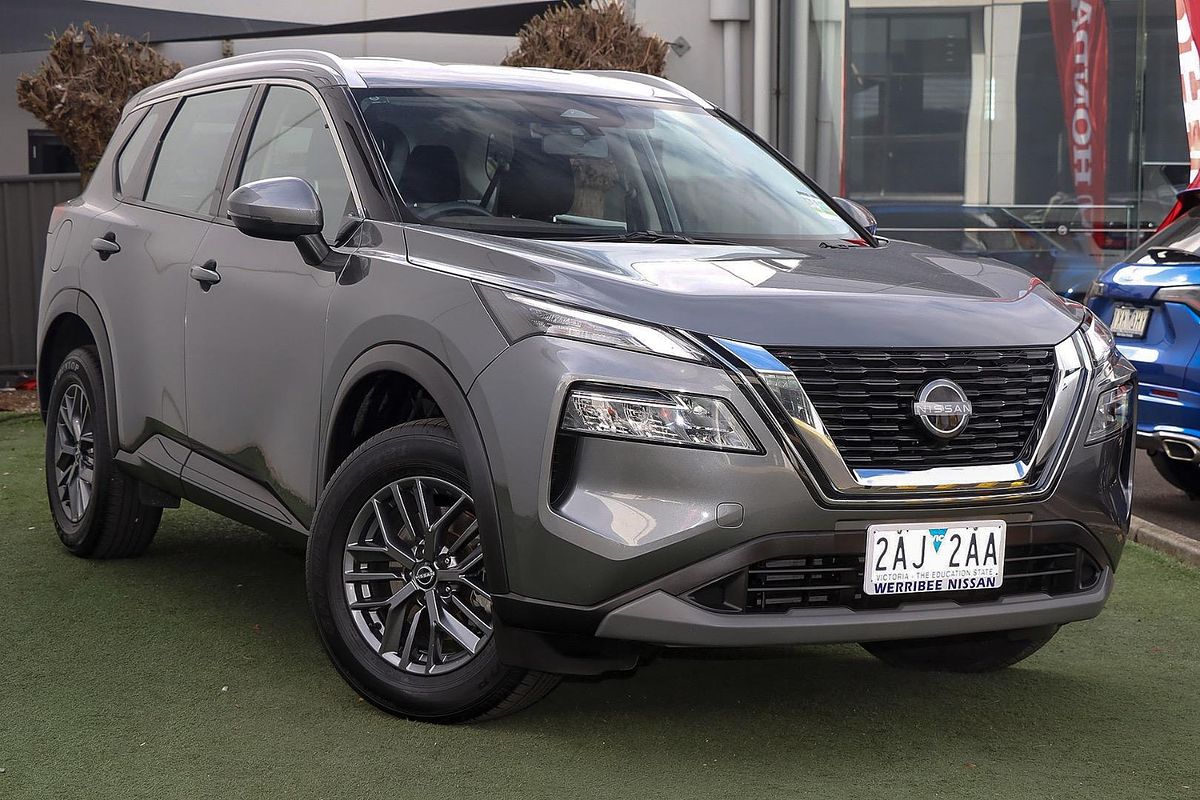 2025 Nissan X-TRAIL ST T33