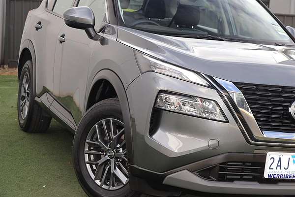 2025 Nissan X-TRAIL ST T33