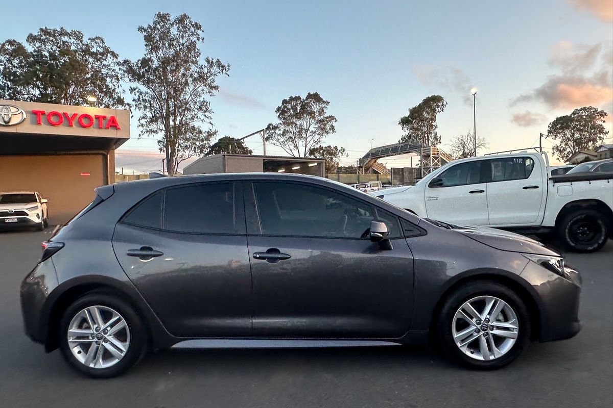 2021 Toyota Corolla SX MZEA12R