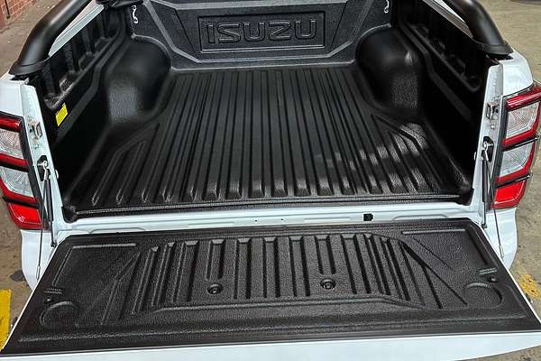 2025 Isuzu D-MAX BLADE 4X4