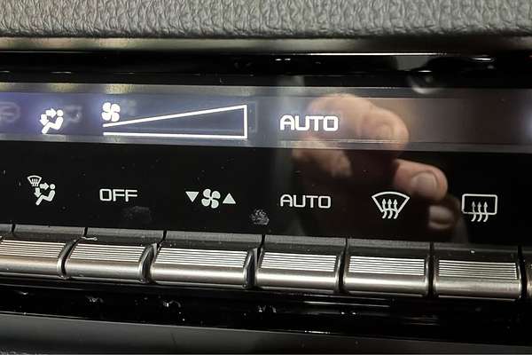 2025 Isuzu D-MAX BLADE 4X4