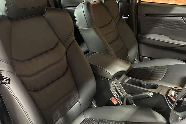 2025 Isuzu D-MAX BLADE 4X4