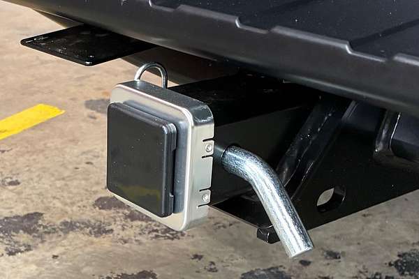 2025 Isuzu D-MAX BLADE 4X4