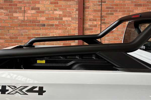 2025 Isuzu D-MAX BLADE 4X4