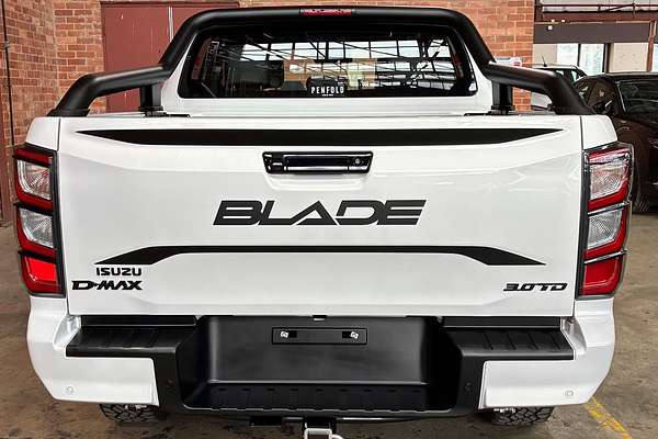 2025 Isuzu D-MAX BLADE 4X4
