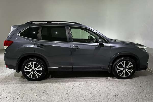 2019 Subaru Forester 2.5i Premium S5