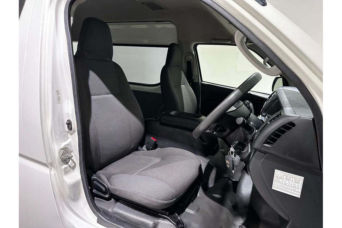 2016 Toyota Hiace Commuter KDH223R ELWB High Roof