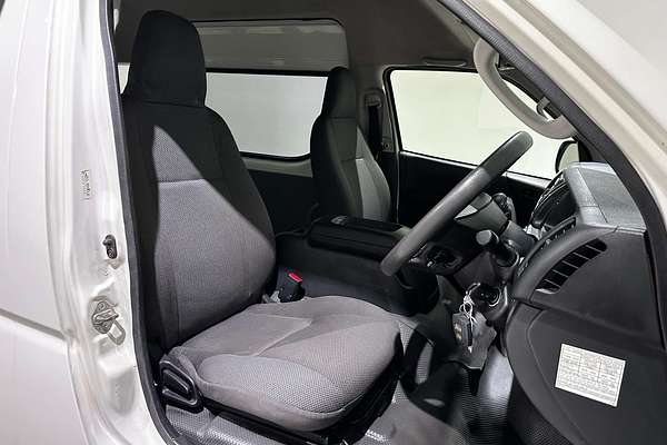 2016 Toyota Hiace Commuter KDH223R ELWB High Roof