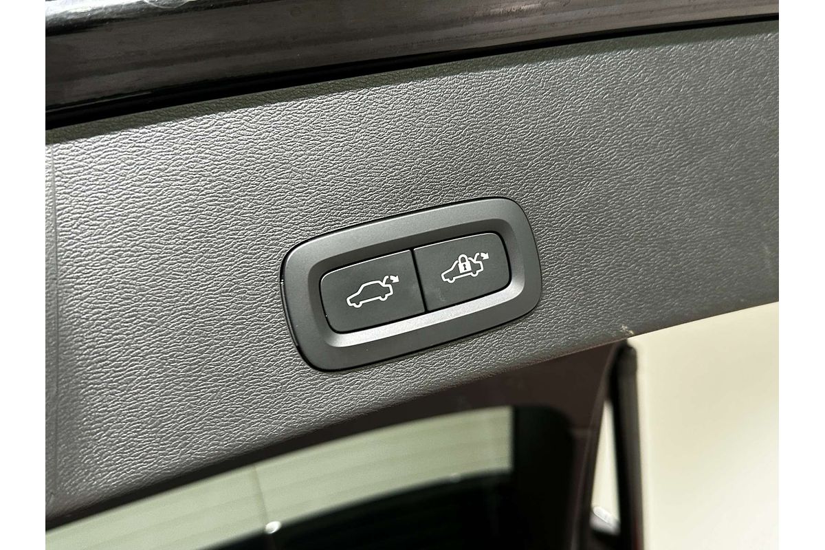 2023 Volvo XC40 Recharge Pure Electric