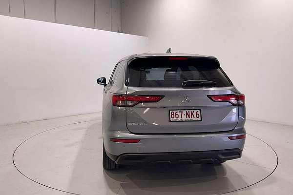 2023 Mitsubishi Outlander ES ZM