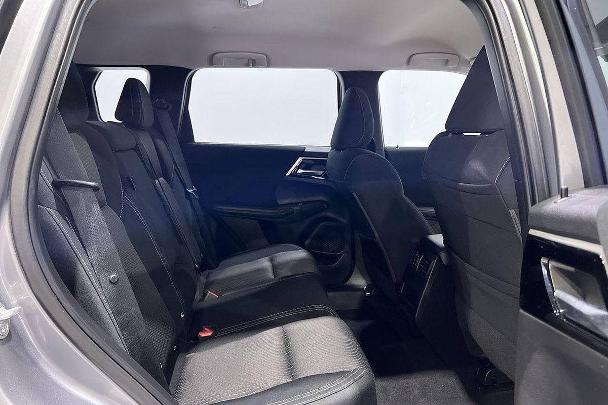2023 Mitsubishi Outlander ES ZM