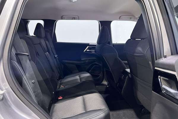 2023 Mitsubishi Outlander ES ZM
