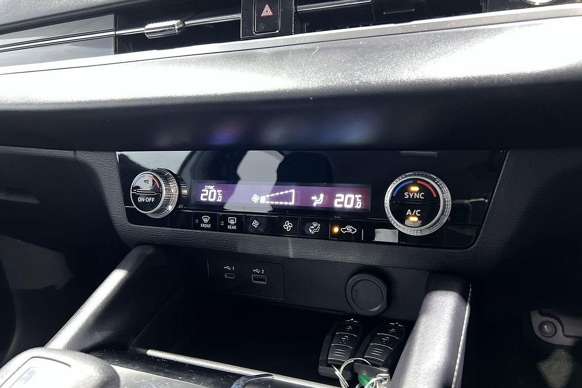2023 Mitsubishi Outlander ES ZM