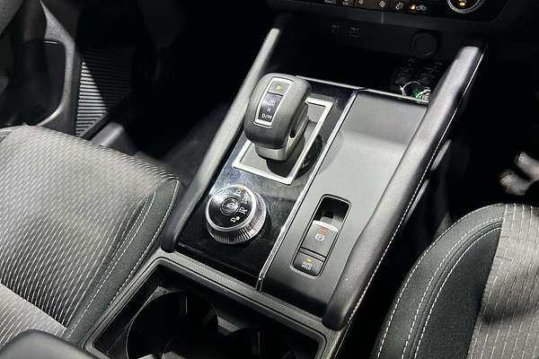 2023 Mitsubishi Outlander ES ZM