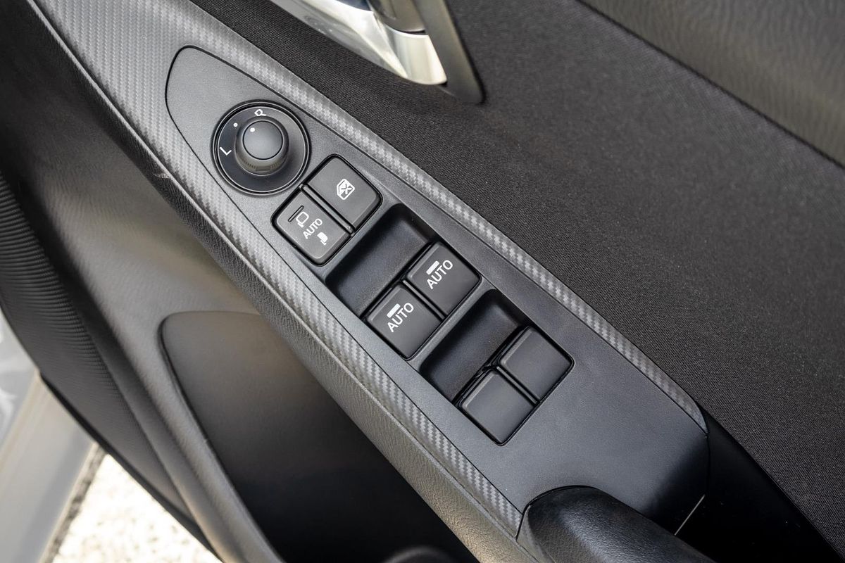 2025 Mazda 2 G15 Evolve DJ Series