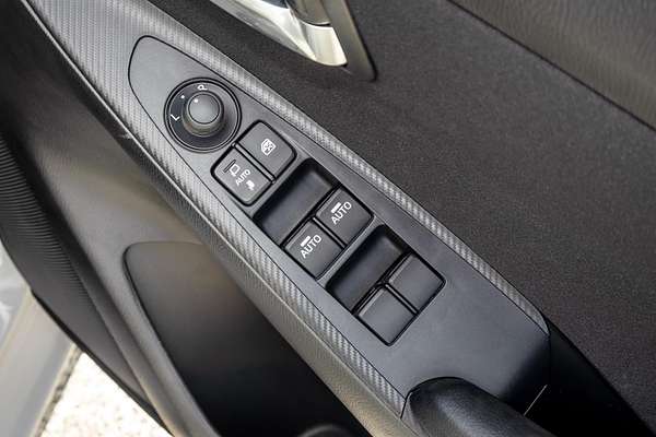 2025 Mazda 2 G15 Evolve DJ Series