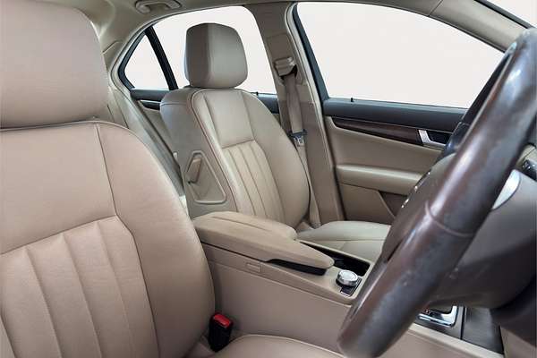 2011 Mercedes-Benz C-Class C250 CDI BlueEFFICIENCY Elegance W204
