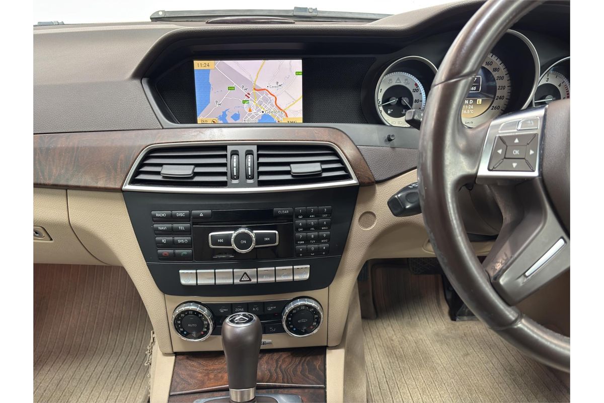2011 Mercedes-Benz C-Class C250 CDI BlueEFFICIENCY Elegance W204
