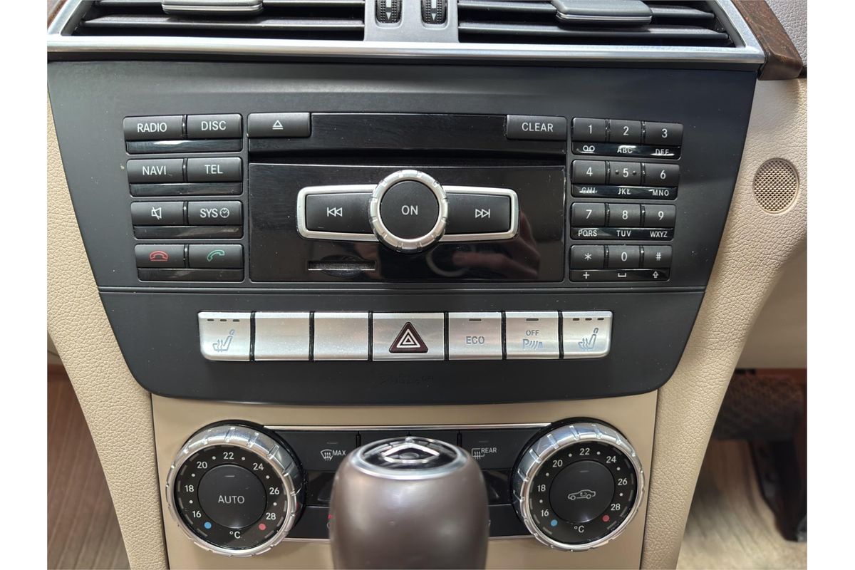 2011 Mercedes-Benz C-Class C250 CDI BlueEFFICIENCY Elegance W204