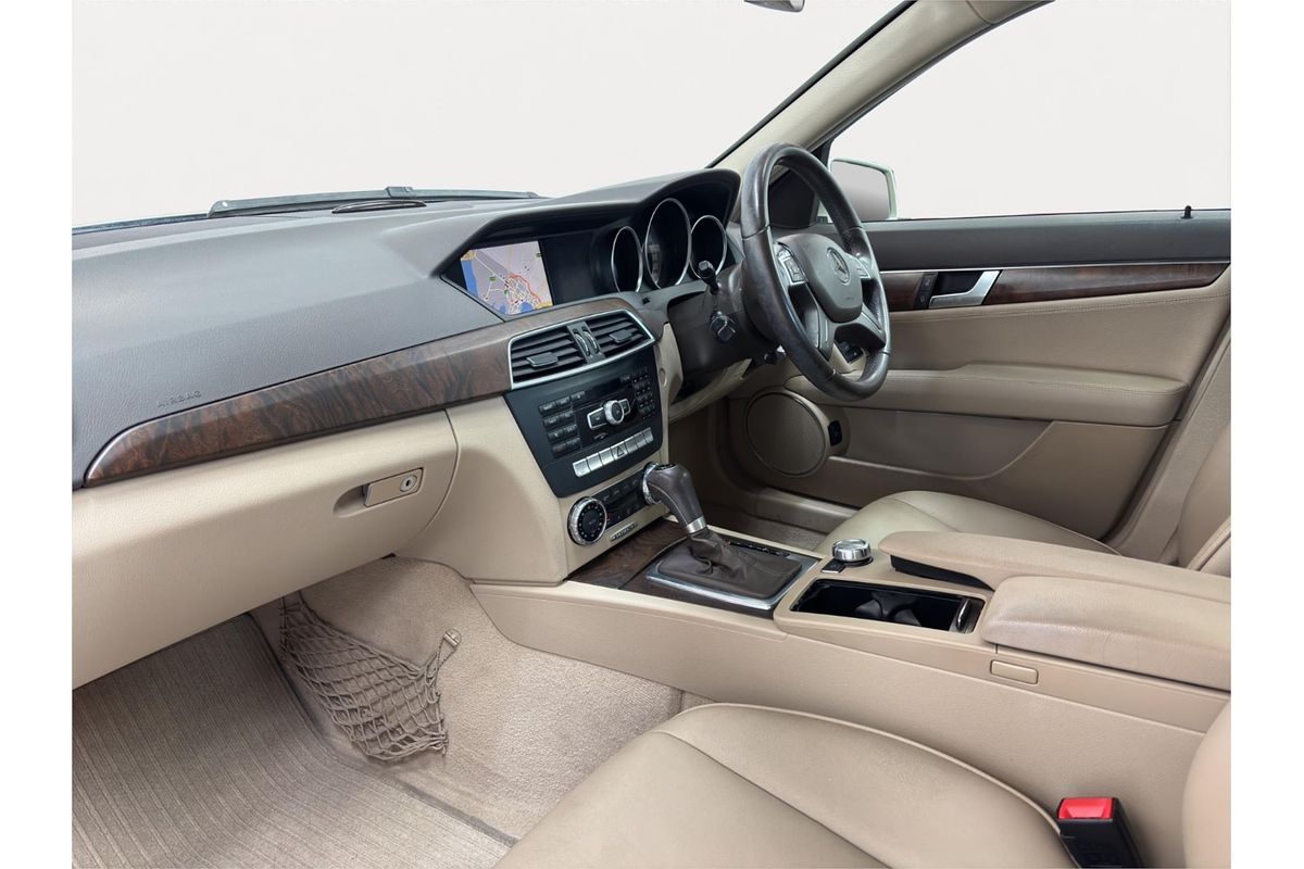 2011 Mercedes-Benz C-Class C250 CDI BlueEFFICIENCY Elegance W204