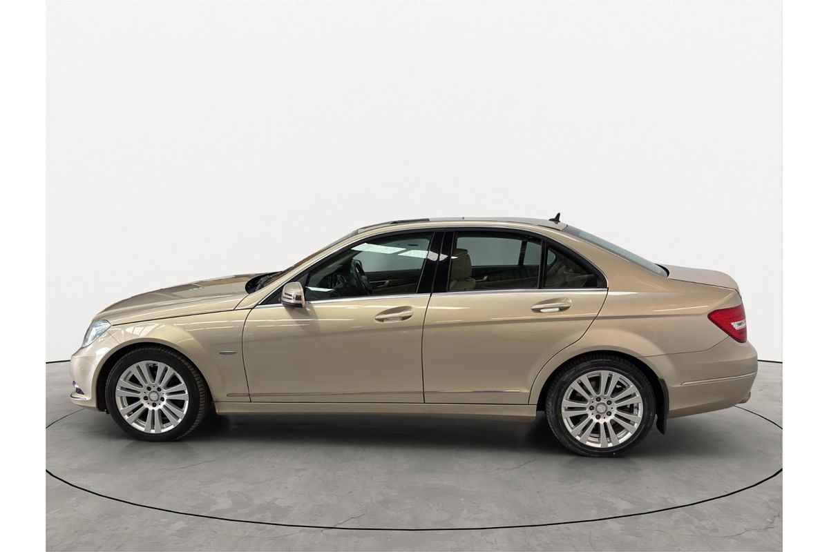 2011 Mercedes-Benz C-Class C250 CDI BlueEFFICIENCY Elegance W204