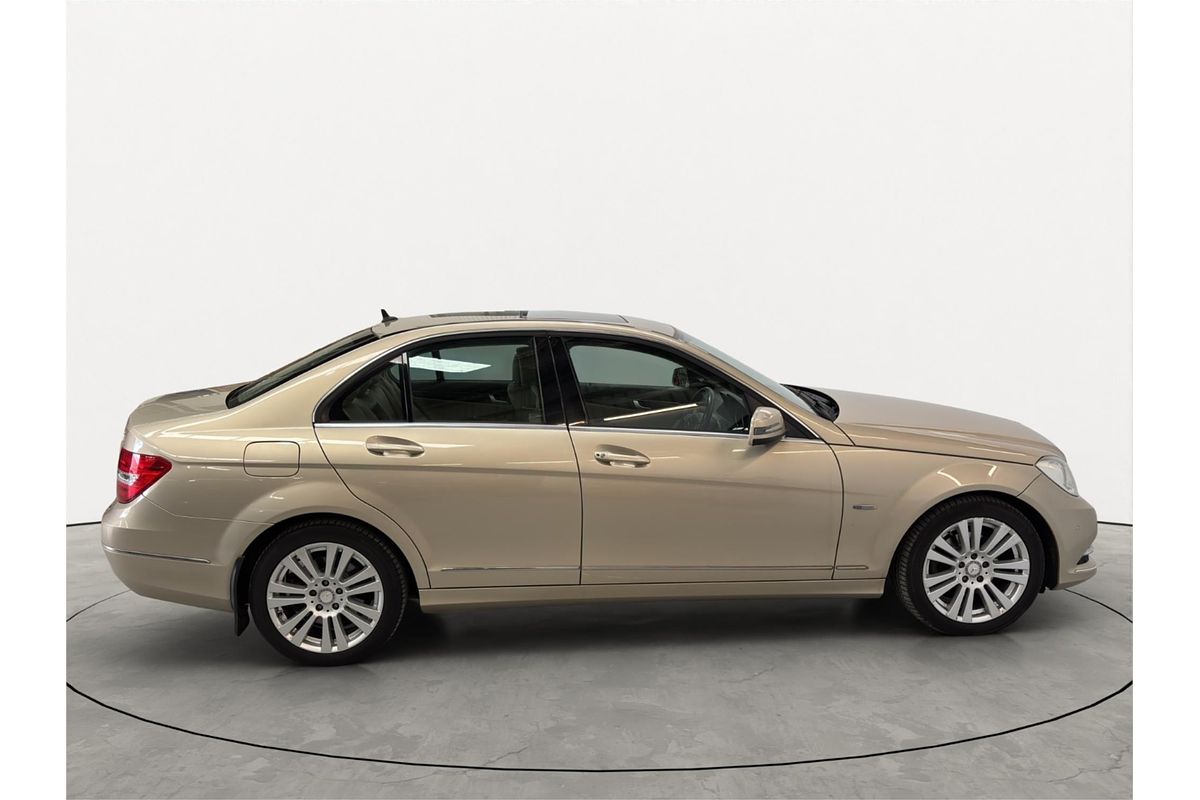 2011 Mercedes-Benz C-Class C250 CDI BlueEFFICIENCY Elegance W204